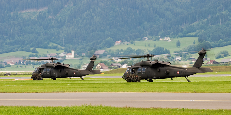088_AirPower_Sikorsky S-70A-42 Black Hawk.jpg